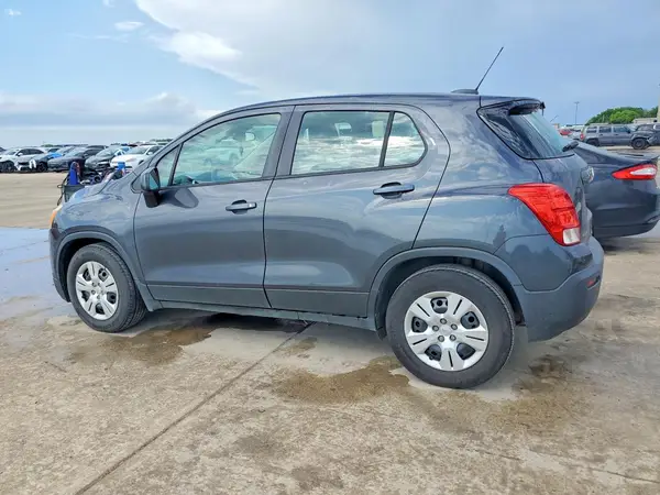 3GNCJKSB6GL247421 2016 CHEVROLET TRAX - Image 2