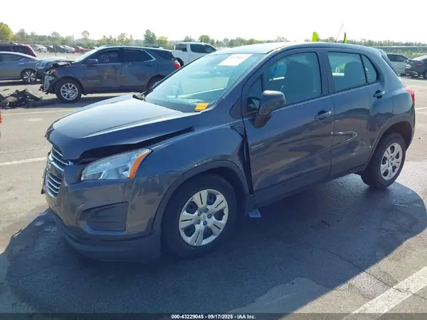 3GNCJKSB6GL250531 2016 CHEVROLET TRAX - Image 2