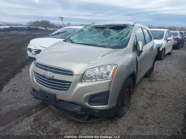 3GNCJKSB6GL256166 2016 CHEVROLET TRAX - Image 2