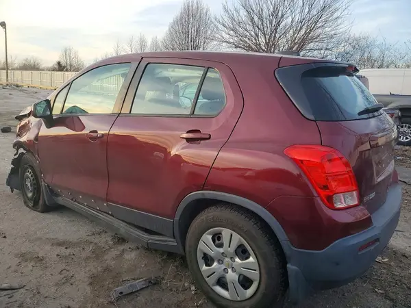 3GNCJKSB6GL258693 2016 CHEVROLET TRAX - Image 2