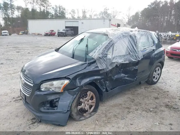 3GNCJKSB6GL260251 2016 CHEVROLET TRAX - Image 2
