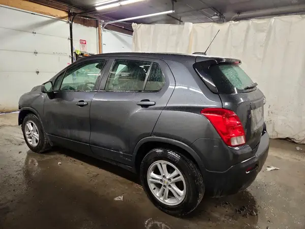 3GNCJKSB6GL262775 2016 CHEVROLET TRAX - Image 2