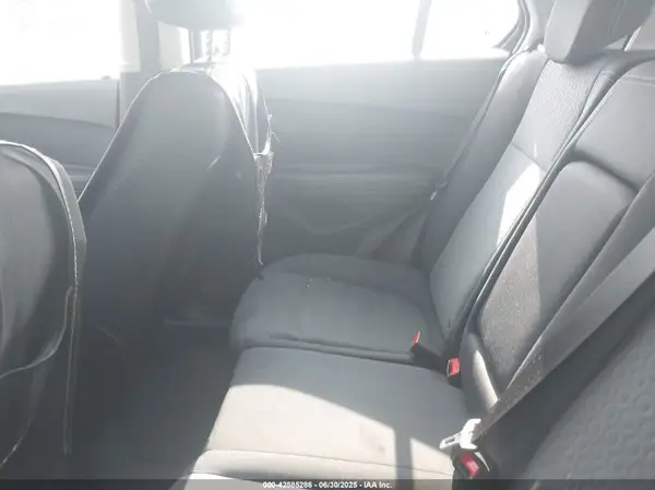 3GNCJKSB6GL263554 2016 CHEVROLET TRAX - Image 8