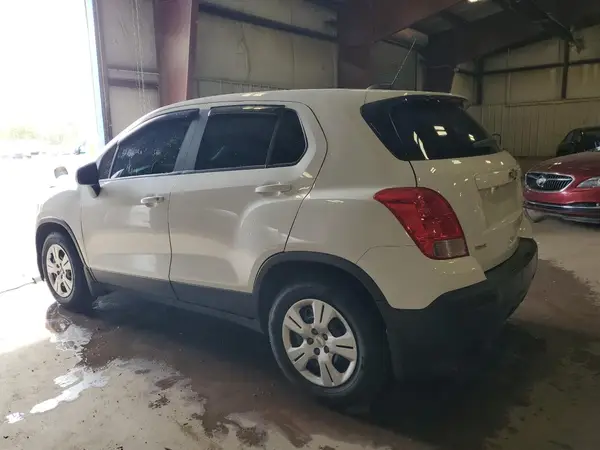 3GNCJKSB6GL274506 2016 CHEVROLET TRAX - Image 2