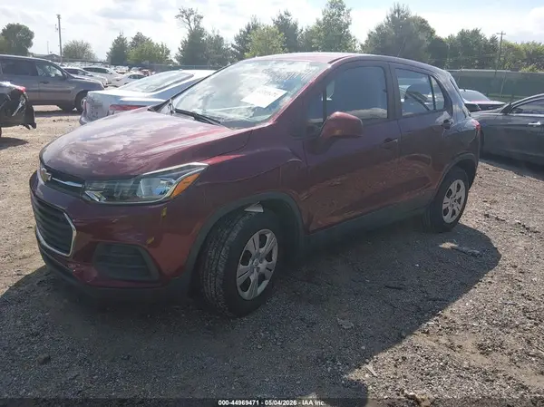 3GNCJKSB6HL160023 2017 CHEVROLET TRAX - Image 2