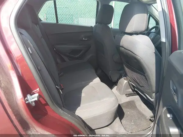 3GNCJKSB6HL160023 2017 CHEVROLET TRAX - Image 8