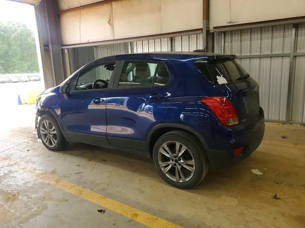 3GNCJKSB6HL167621 2017 CHEVROLET TRAX - Image 2