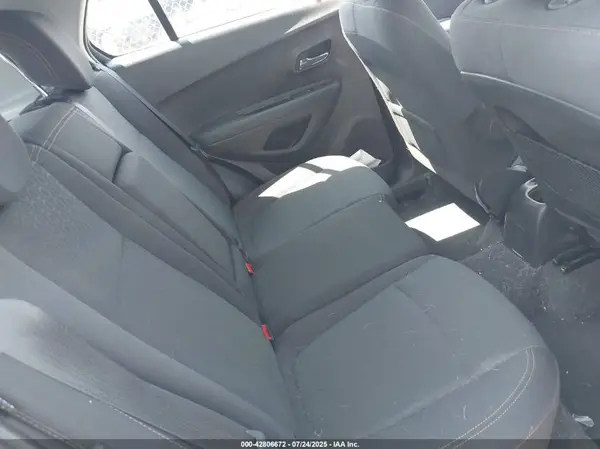 3GNCJKSB6HL169675 2017 CHEVROLET TRAX - Image 8