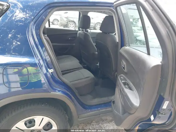 3GNCJKSB6HL174732 2017 CHEVROLET TRAX - Image 8