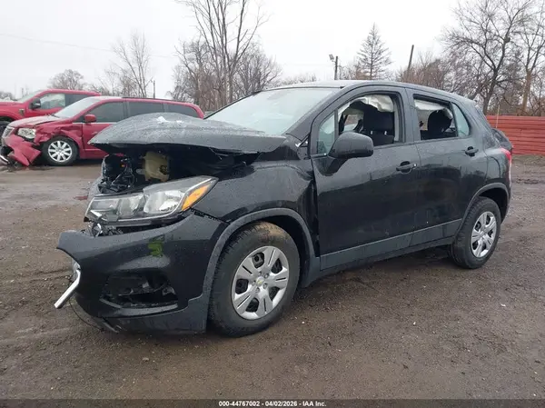 3GNCJKSB6HL177730 2017 CHEVROLET TRAX - Image 2