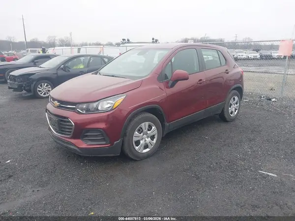 3GNCJKSB6HL182460 2017 CHEVROLET TRAX - Image 2