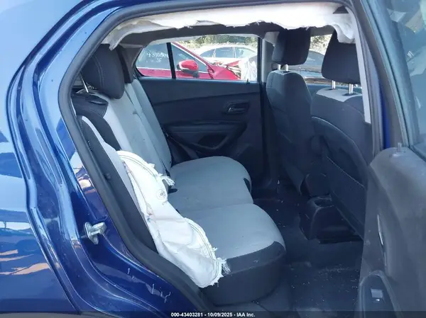 3GNCJKSB6HL185732 2017 CHEVROLET TRAX - Image 8