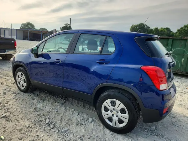 3GNCJKSB6HL190784 2017 CHEVROLET TRAX - Image 2