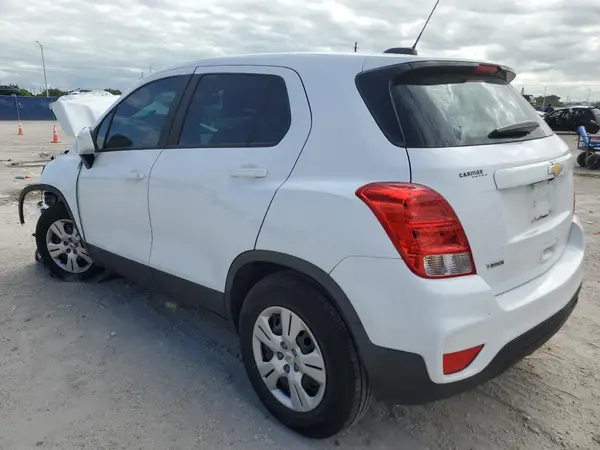 3GNCJKSB6HL229373 2017 CHEVROLET TRAX - Image 2