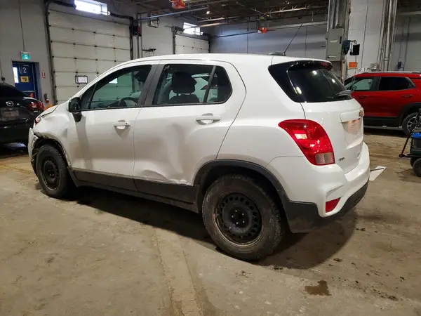 3GNCJKSB6HL230023 2017 CHEVROLET TRAX - Image 2