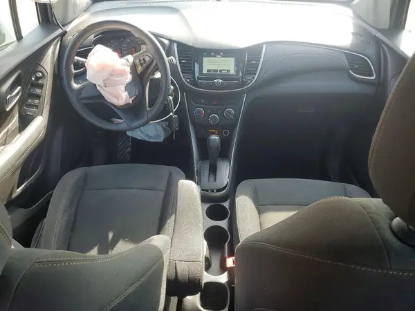 3GNCJKSB6HL247355 2017 CHEVROLET TRAX - Image 8