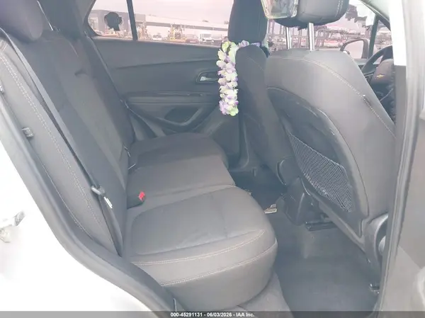 3GNCJKSB6HL252667 2017 CHEVROLET TRAX - Image 8