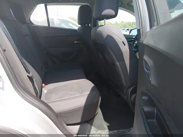 3GNCJKSB6HL273163 2017 CHEVROLET TRAX - Image 8