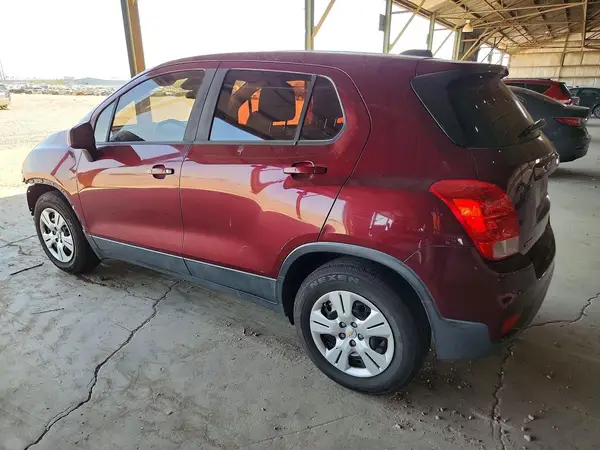 3GNCJKSB6HL275219 2017 CHEVROLET TRAX - Image 2