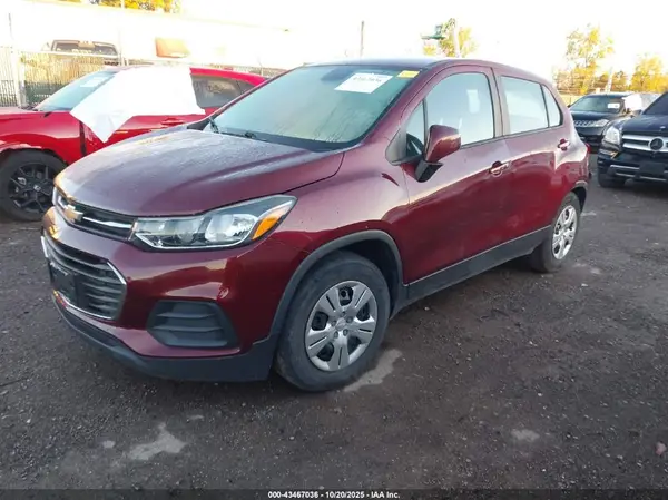 3GNCJKSB6HL276306 2017 CHEVROLET TRAX - Image 2