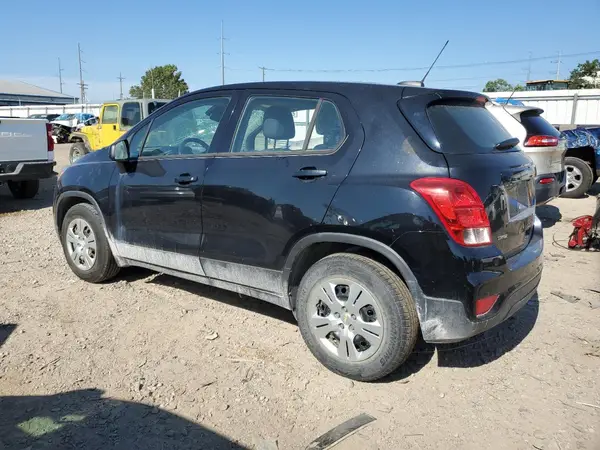 3GNCJKSB6HL278900 2017 CHEVROLET TRAX - Image 2