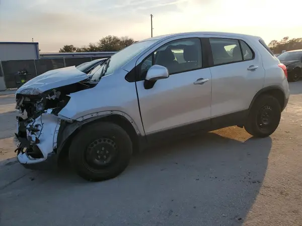 3GNCJKSB6HL279237 2017 CHEVROLET TRAX - Image 1