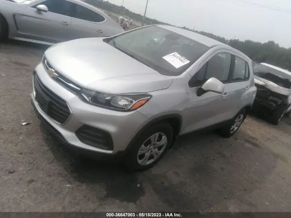 3GNCJKSB6HL282400 2017 CHEVROLET TRAX - Image 2