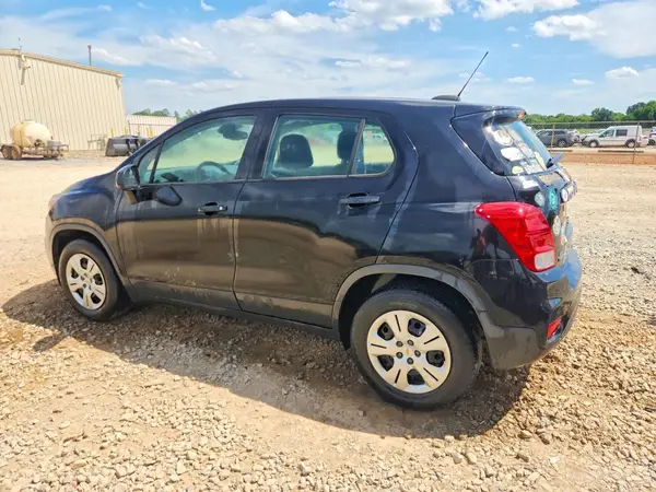 3GNCJKSB6HL284390 2017 CHEVROLET TRAX - Image 2