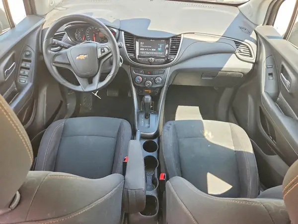 3GNCJKSB6HL284390 2017 CHEVROLET TRAX - Image 8
