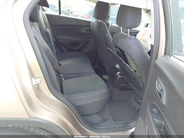 3GNCJKSB6JL158665 2018 CHEVROLET TRAX - Image 8
