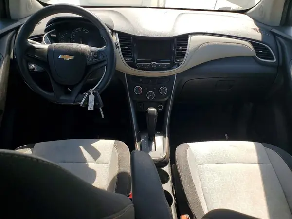 3GNCJKSB6JL193075 2018 CHEVROLET TRAX - Image 8