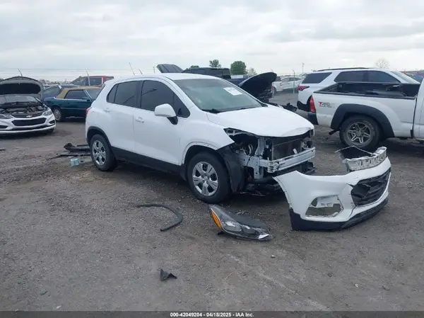 3GNCJKSB6JL212983 2018 CHEVROLET TRAX - Image 1