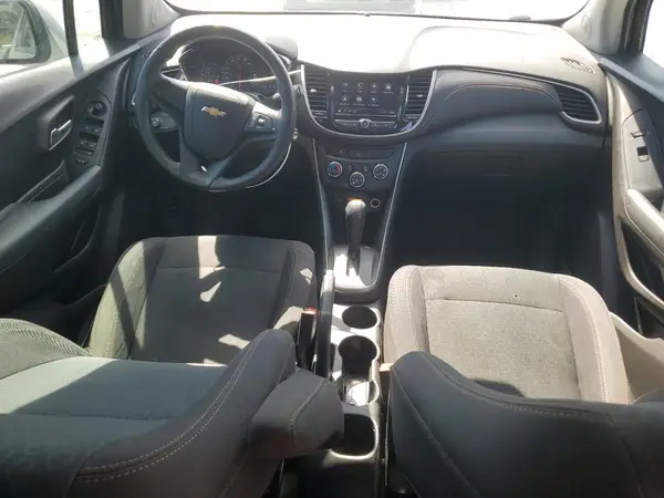 3GNCJKSB6JL225765 2018 CHEVROLET TRAX - Image 8