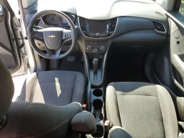 3GNCJKSB6JL247233 2018 CHEVROLET TRAX - Image 8