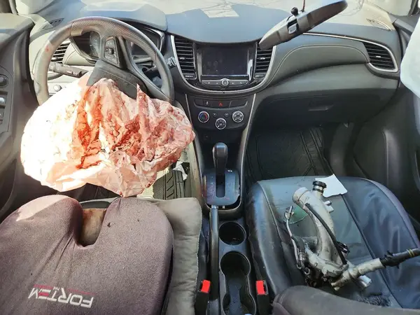 3GNCJKSB6JL342620 2018 CHEVROLET TRAX - Image 8
