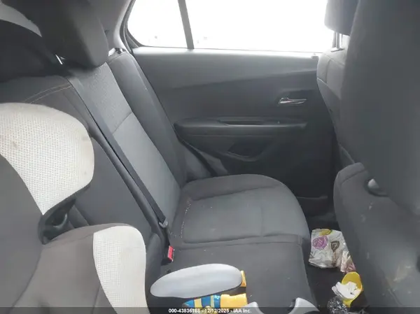 3GNCJKSB6JL357571 2018 CHEVROLET TRAX - Image 8