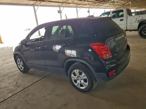 3GNCJKSB6JL365816 2018 CHEVROLET TRAX - Image 2