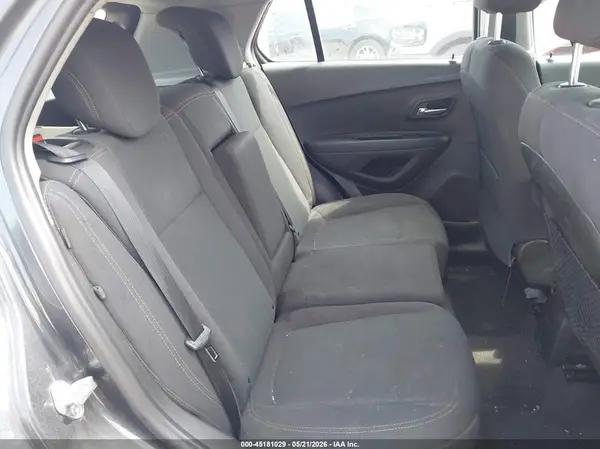 3GNCJKSB6KL133122 2019 CHEVROLET TRAX - Image 8