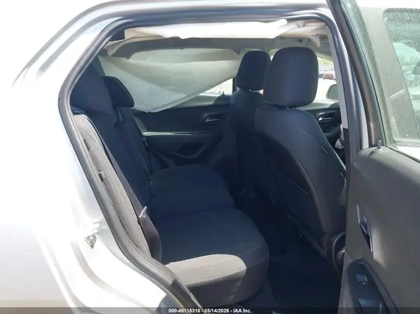 3GNCJKSB6KL138224 2019 CHEVROLET TRAX - Image 8