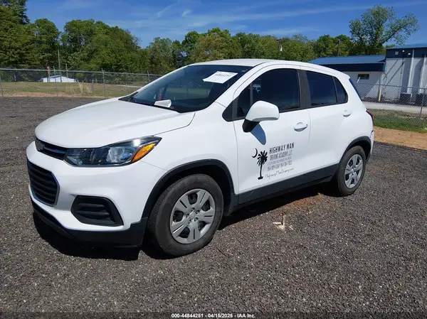3GNCJKSB6KL141222 2019 CHEVROLET TRAX - Image 2