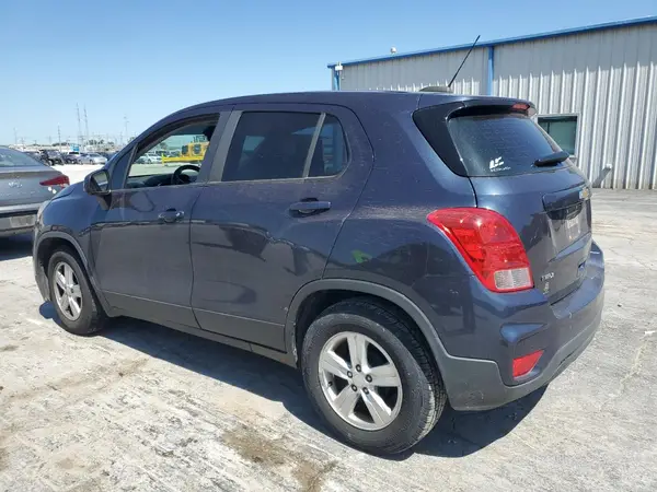 3GNCJKSB6KL215819 2019 CHEVROLET TRAX - Image 2