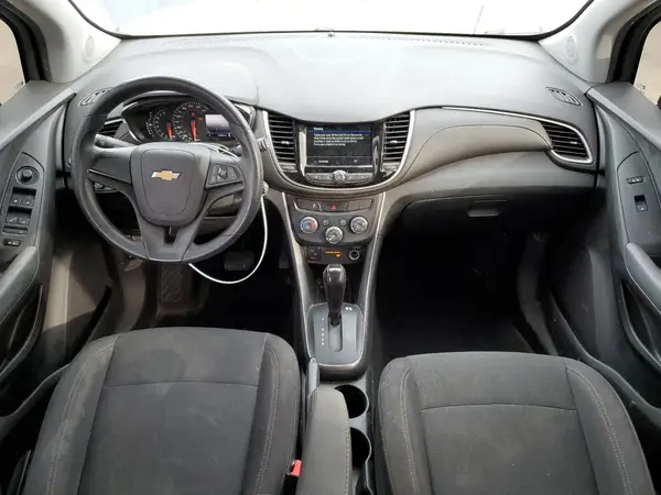 3GNCJKSB6KL238419 2019 CHEVROLET TRAX - Image 8