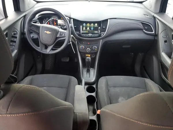 3GNCJKSB6KL255740 2019 CHEVROLET TRAX - Image 8