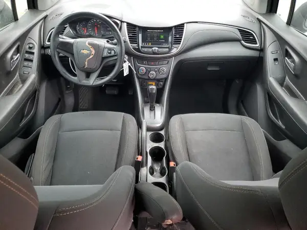 3GNCJKSB6KL270402 2019 CHEVROLET TRAX - Image 8