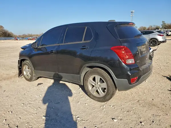 3GNCJKSB6KL271176 2019 CHEVROLET TRAX - Image 2