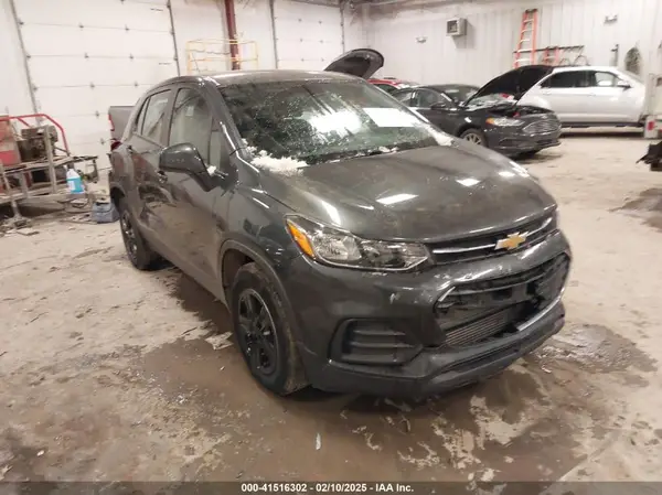 3GNCJKSB6KL283263 2019 CHEVROLET TRAX - Image 1