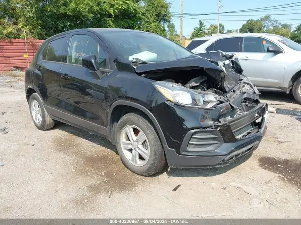 3GNCJKSB6KL285417 2019 CHEVROLET TRAX - Image 1