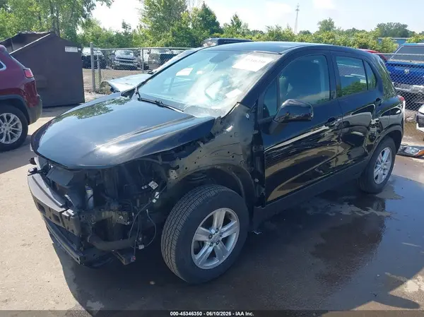 3GNCJKSB6KL312521 2019 CHEVROLET TRAX - Image 2