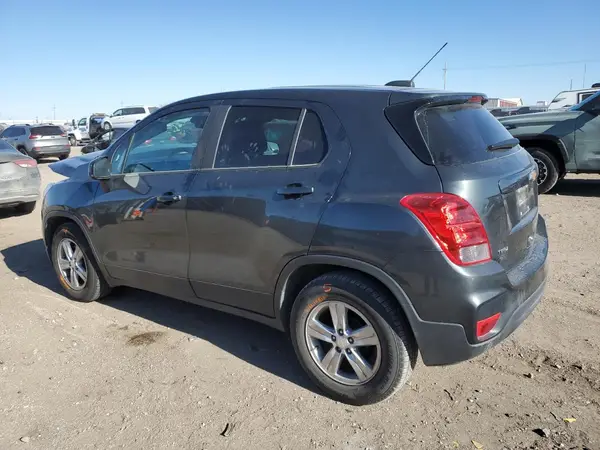 3GNCJKSB6KL330937 2019 CHEVROLET TRAX - Image 2