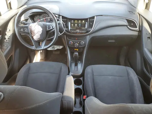 3GNCJKSB6KL330937 2019 CHEVROLET TRAX - Image 8